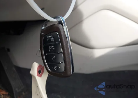 2018 Hyundai Tucson Value z USA, uszkodzony, nr VIN KM8J3CA29JU639822